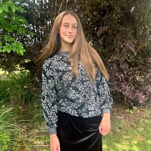 Stylish Vintage Black and Silver Sweater